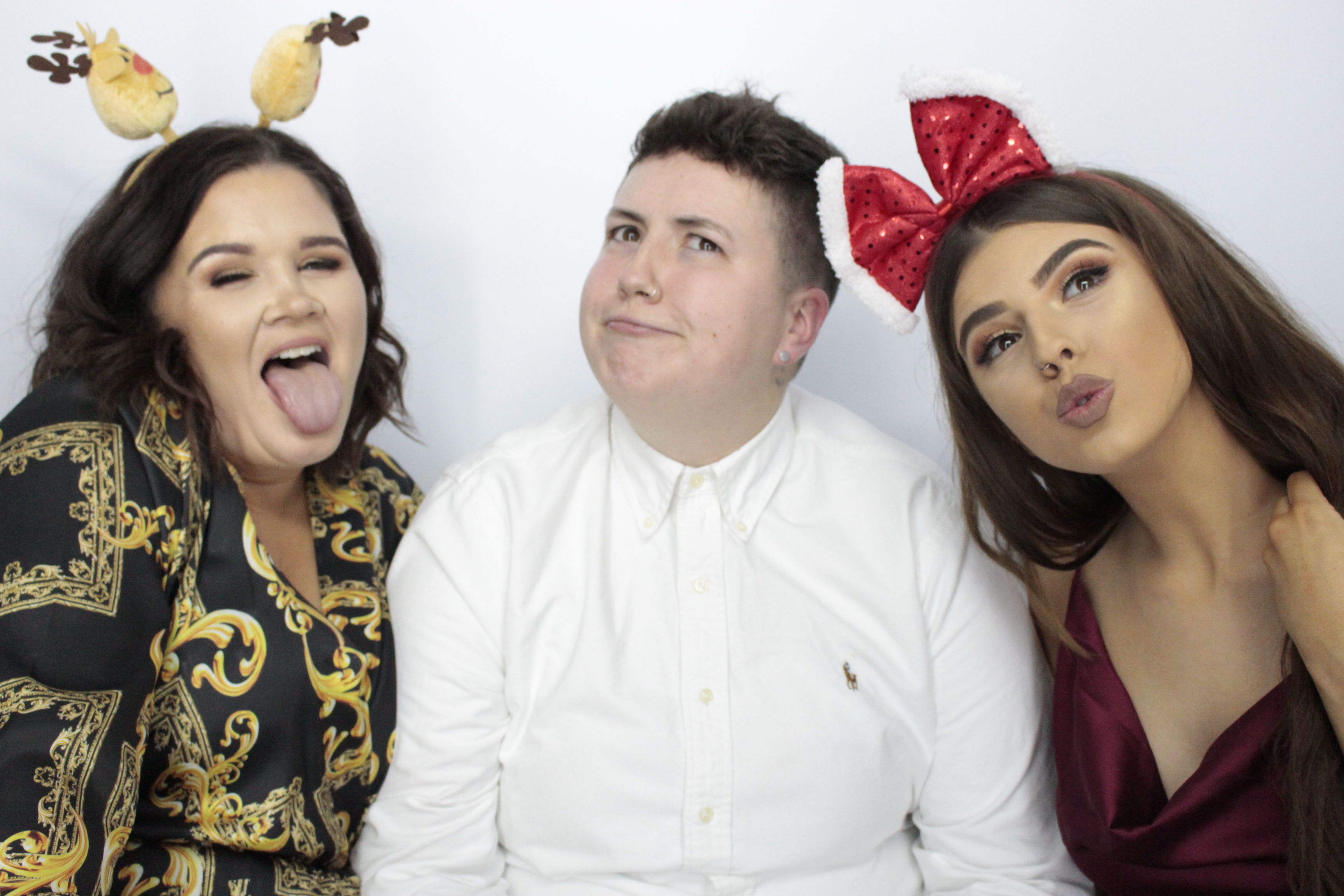 Fittleworth Medical Christmas Party | View more photos from the event at gallery.myphotoboothexperience.co.uk/u/MyPhotoBoothExperienceLtd/Fittleworth-Medical-Christmas-Party